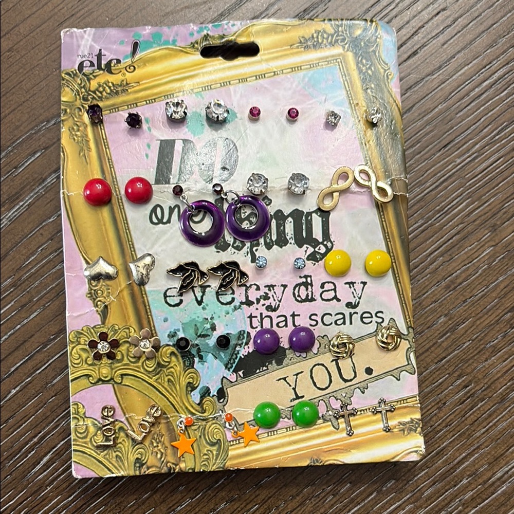 Rue 21 pierced earrings 20 sets